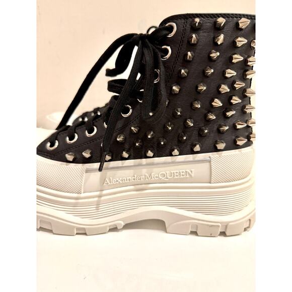 Alexander McQueen Tread Slick Leather Lace-Up Chunky Boots Black/White EU 39.5 - Picture 9 of 9